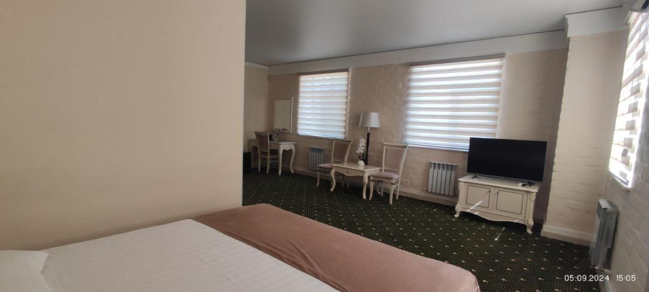Bek Plus Hotel Takchilik Eksteriør billede